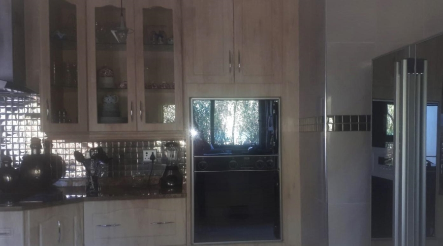 4 Bedroom Property for Sale in Hartbeespoort Rural North West
